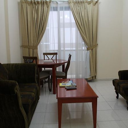 Emirates Palace Hotel Suites 샤르자 외부 사진
