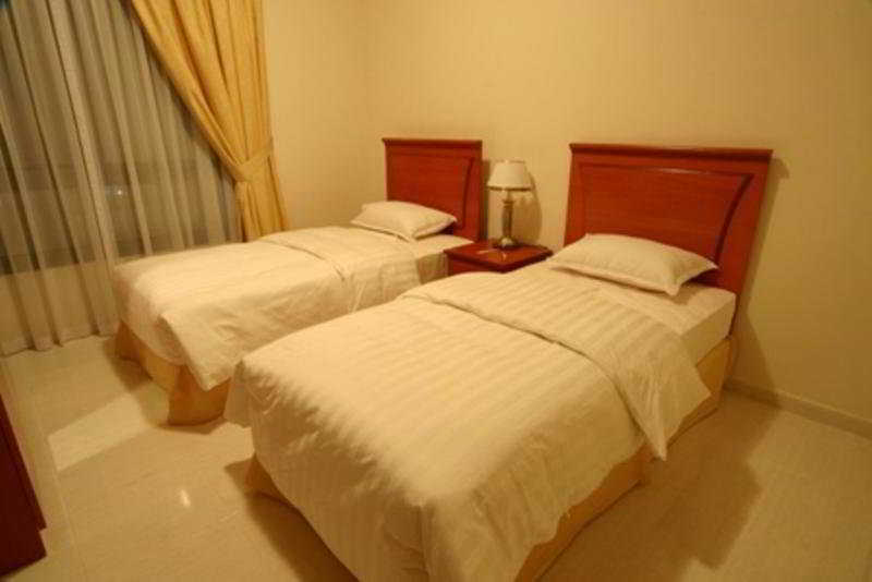 Emirates Palace Hotel Suites 샤르자 객실 사진